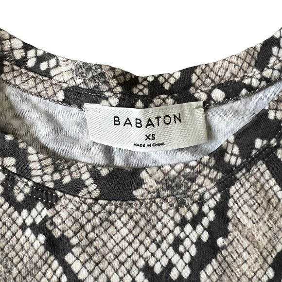 Aritzia shirt Babaton Crop Tee in Snake Print size XS - Picture 5 of 7